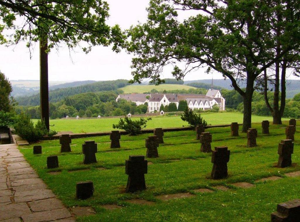 Hotel Restaurant Schmidter Bauernstube Nideggen Kültér fotó