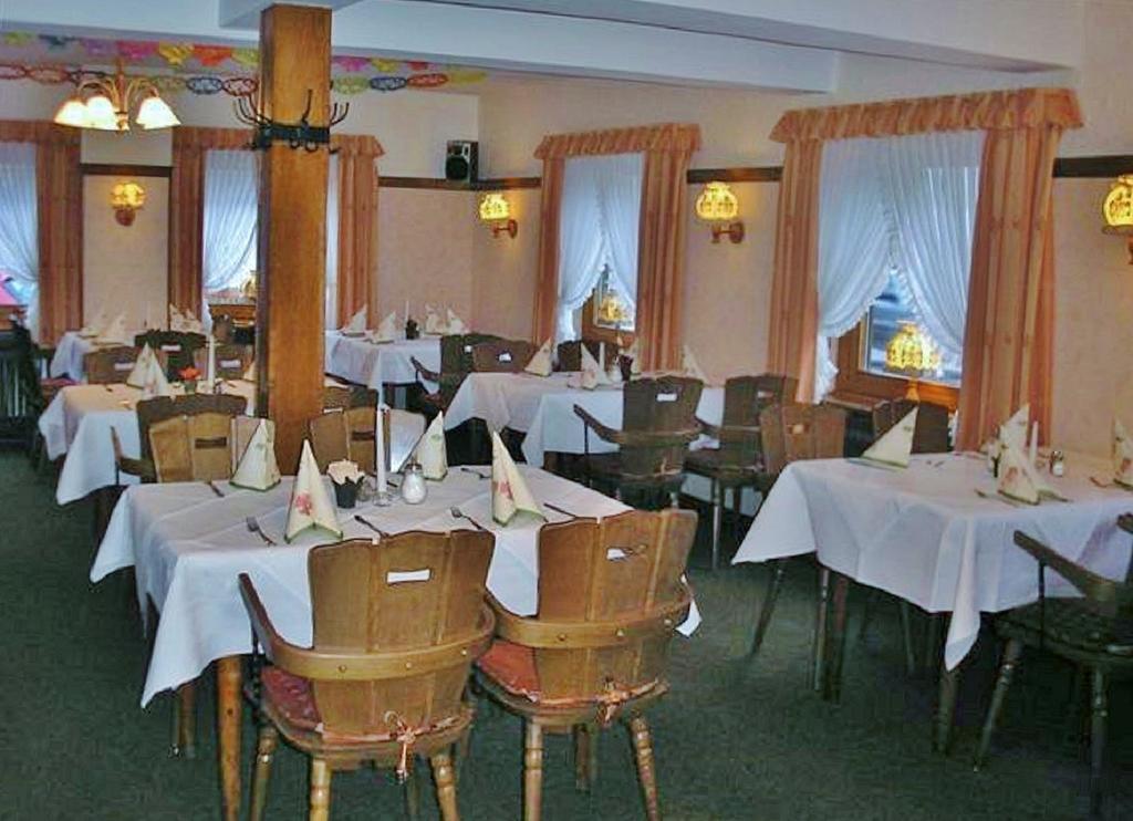 Hotel Restaurant Schmidter Bauernstube Nideggen Kültér fotó